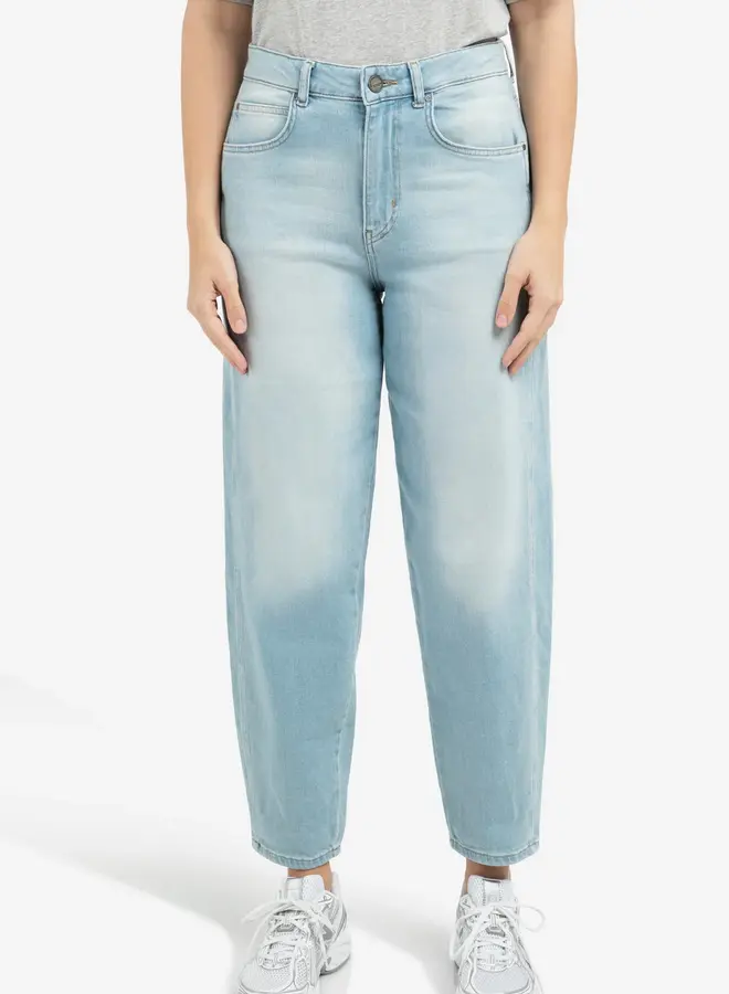 Yaya Jeans Barrel 01-311129-603 - Mid Blue Denim