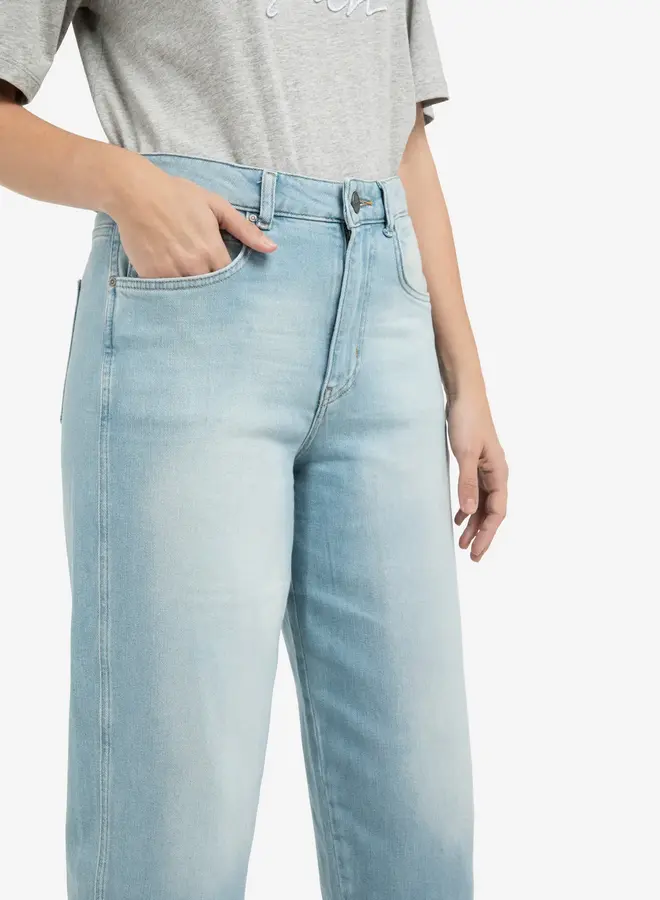 Yaya Jeans Barrel 01-311129-603 - Mid Blue Denim