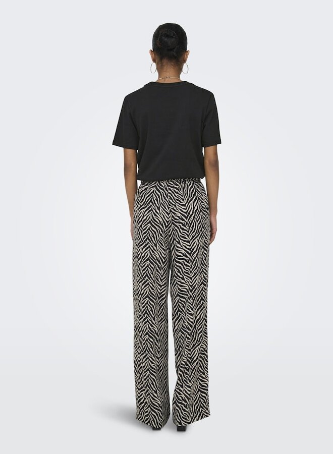 Only T-shirt ONLMONJA 15320892 - Black