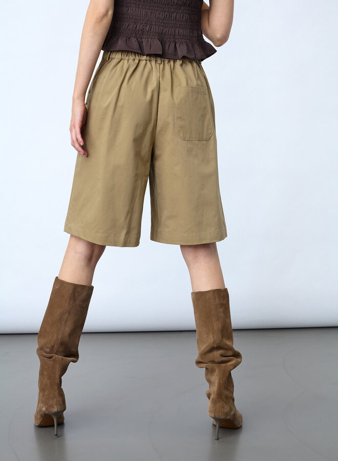 Sisters Point Short EDITH-SHO 19623 - 206 D. Sand