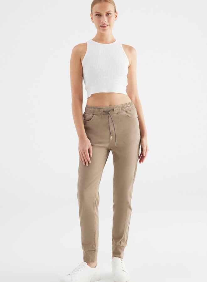 Cup Of Joe  Broek Cadee - Moon Rock 122L02