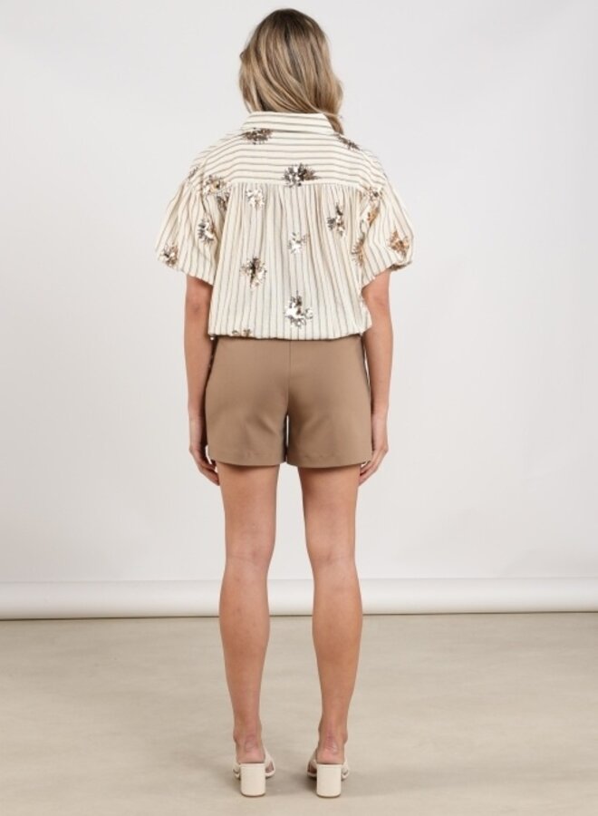 Nukus Short Dahlia NKS09043 - 64 Camel