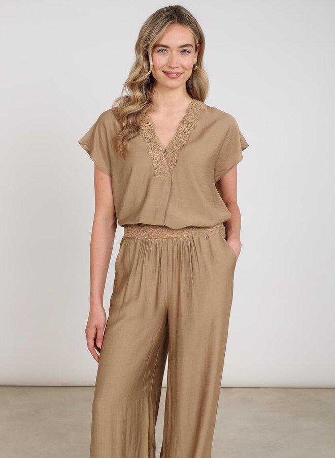 Nukus Top Marlijn NKS01122 - 64 Camel