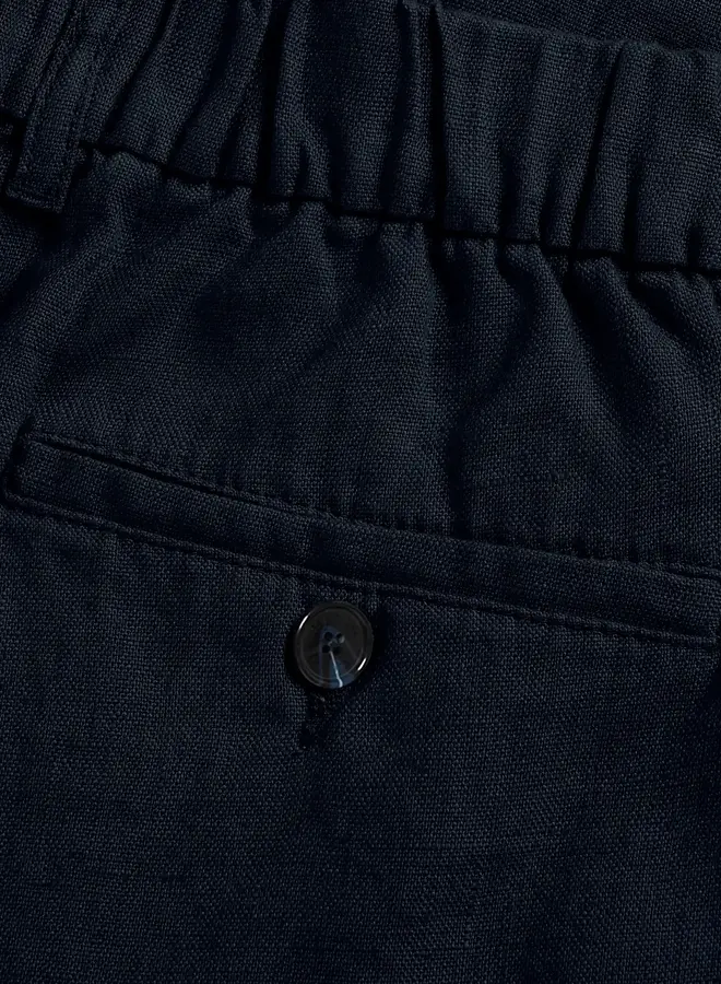 Matinique Linnen Korte Broek MAharlow 30209072 - 194011 Dark Navy