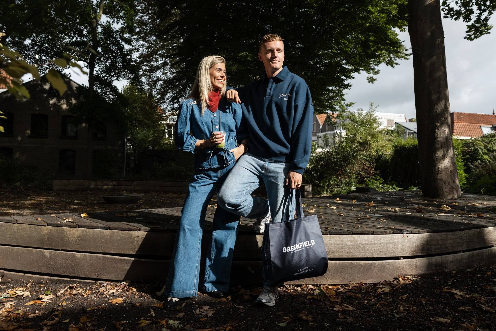 Dé kledingwinkel voor hem en haar!