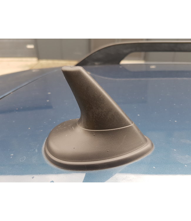 Sharkfin gps antenna