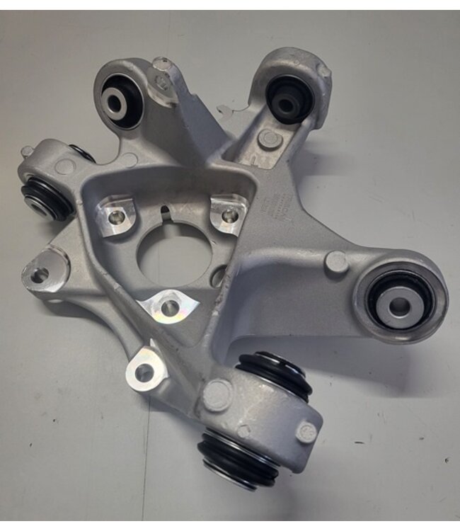 knuckle right rear model 3