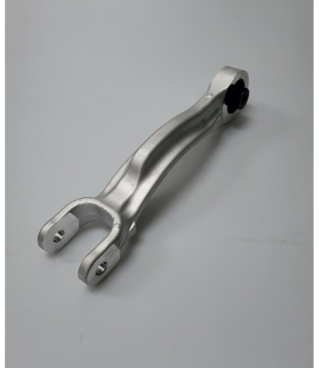 controlarm upper rear Model Y