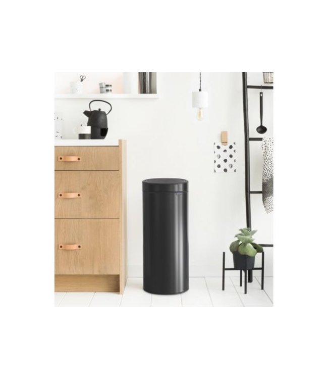 Touch Bin afvalemmer 30 ltr matt black Brabantia KeK Horeca
