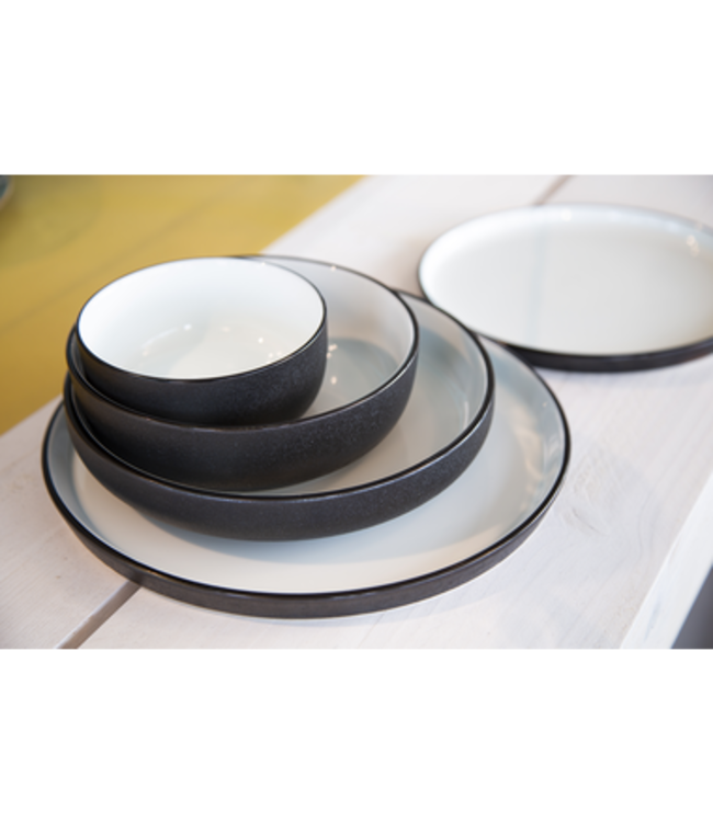 Bord 200x(h)35 mm diep zwart-wit Cosmic - Maastricht Porselein | prijs & verp per 6 stuks