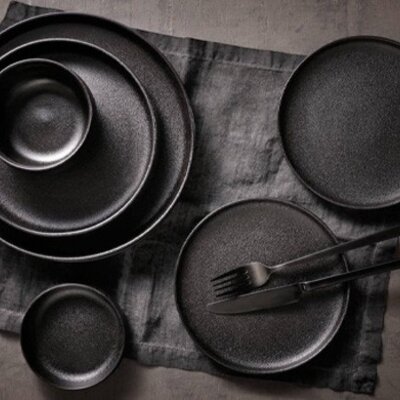 Maastricht Porselein - Universe