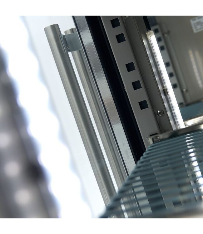 Koelwerkbank 223x70x86 cm (bxdxh) 2°C tot +10°­C 4 glasdeuren - Maxima