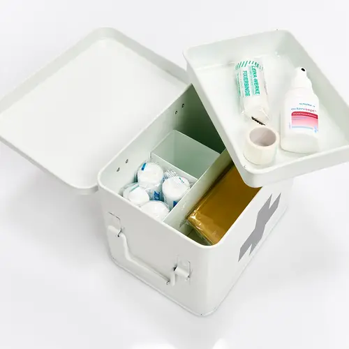 Zeller Present Medicijn EHBO opbergdoos medium Zeller Present Zeller Present Medicijn EHBO opbergdoos medium Zeller Present