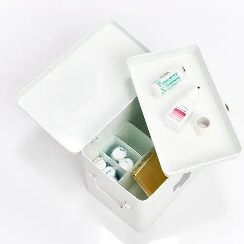 Zeller Present Medicijn EHBO opbergdoos medium Zeller Present Zeller Present Medicijn EHBO opbergdoos medium Zeller Present