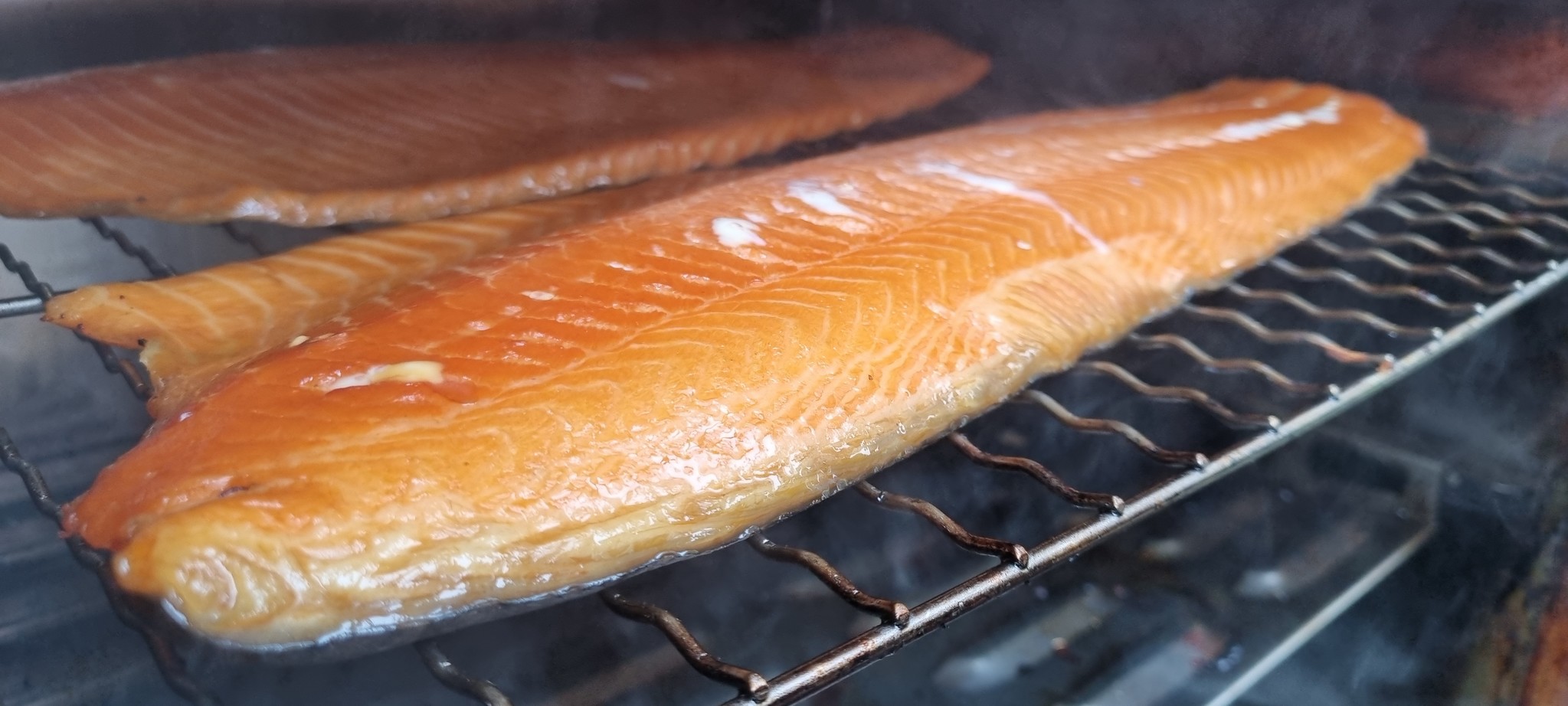 Warm gerookte zalm zijde Urker Vishandel Hakvoort