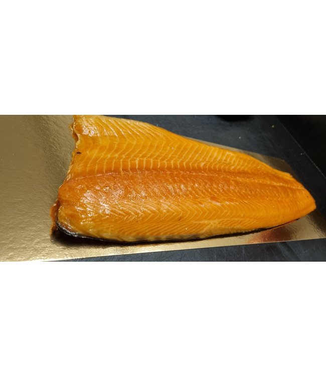 Warm gerookte zalm (hele zijde)