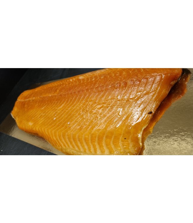 Warm gerookte zalm (hele zijde)