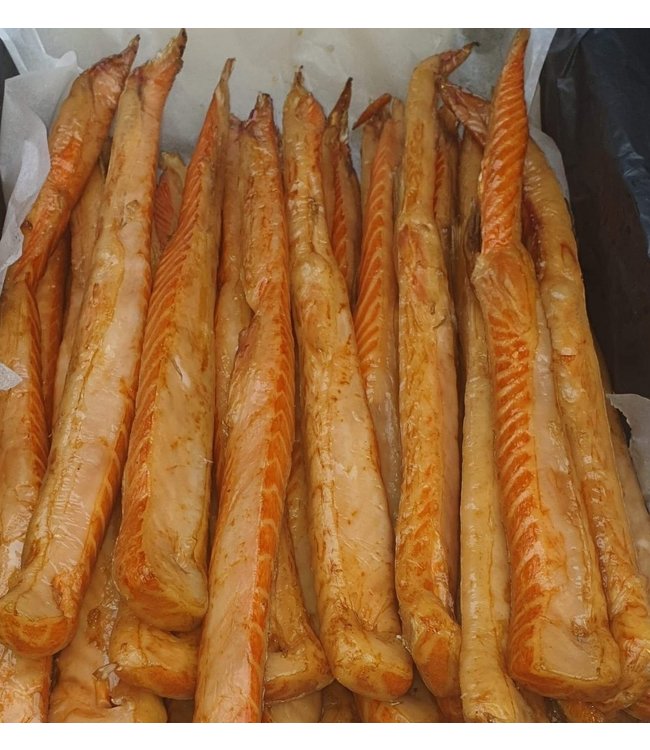 Warm gerookte zalm buikjes 1 kg. verpakking