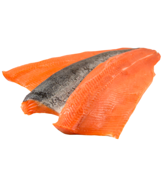 Wilde zalmfilet met huid Alaska Sockeye Hele zijde