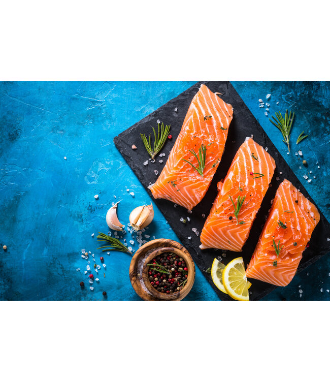 Zalmfilet met huid  moten 1 kg  (Zonder kop op staart)