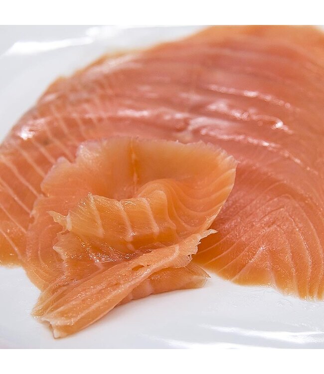 Koud gerookte zalm halve zijde (breedt gesneden)