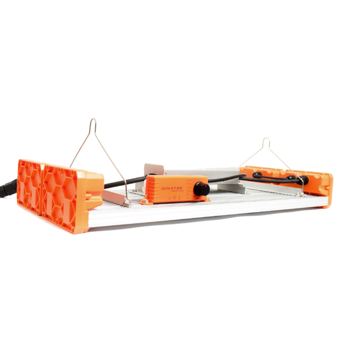 Ignator Ignator HeroLED ~ R240W | B240W ~ Grow lights