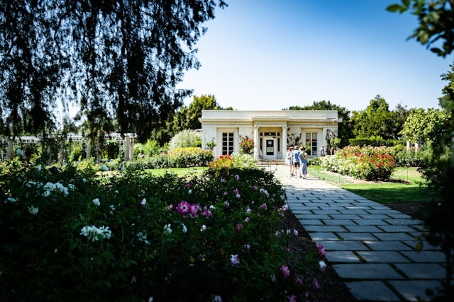 Creëer een stoere tuinkamer met industriële accenten
