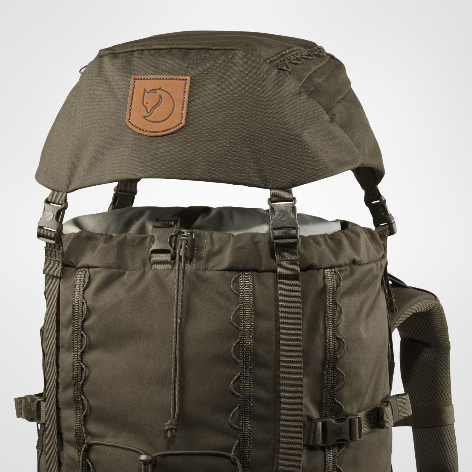 Fjällräven Singi 48 Dark Olive-3