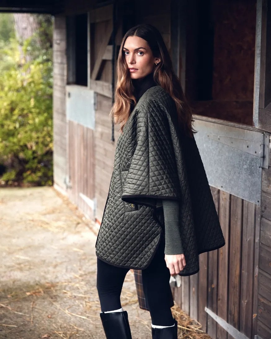 Barbour Oakham Quilted Cape Olive-12