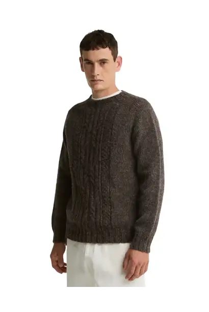 Barbour Scottisch Made Natural Yarn Cable Crew Medium Brown