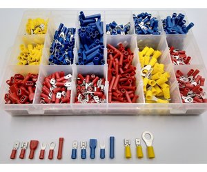 Set 135 Koudgeperste Kabelschoenen – 2,8 / 4,8 / 6,3 Mm – Mannelijke & Vrouwelijke Connectoren – Messing, PVC & Nylon – In Opbergdoos