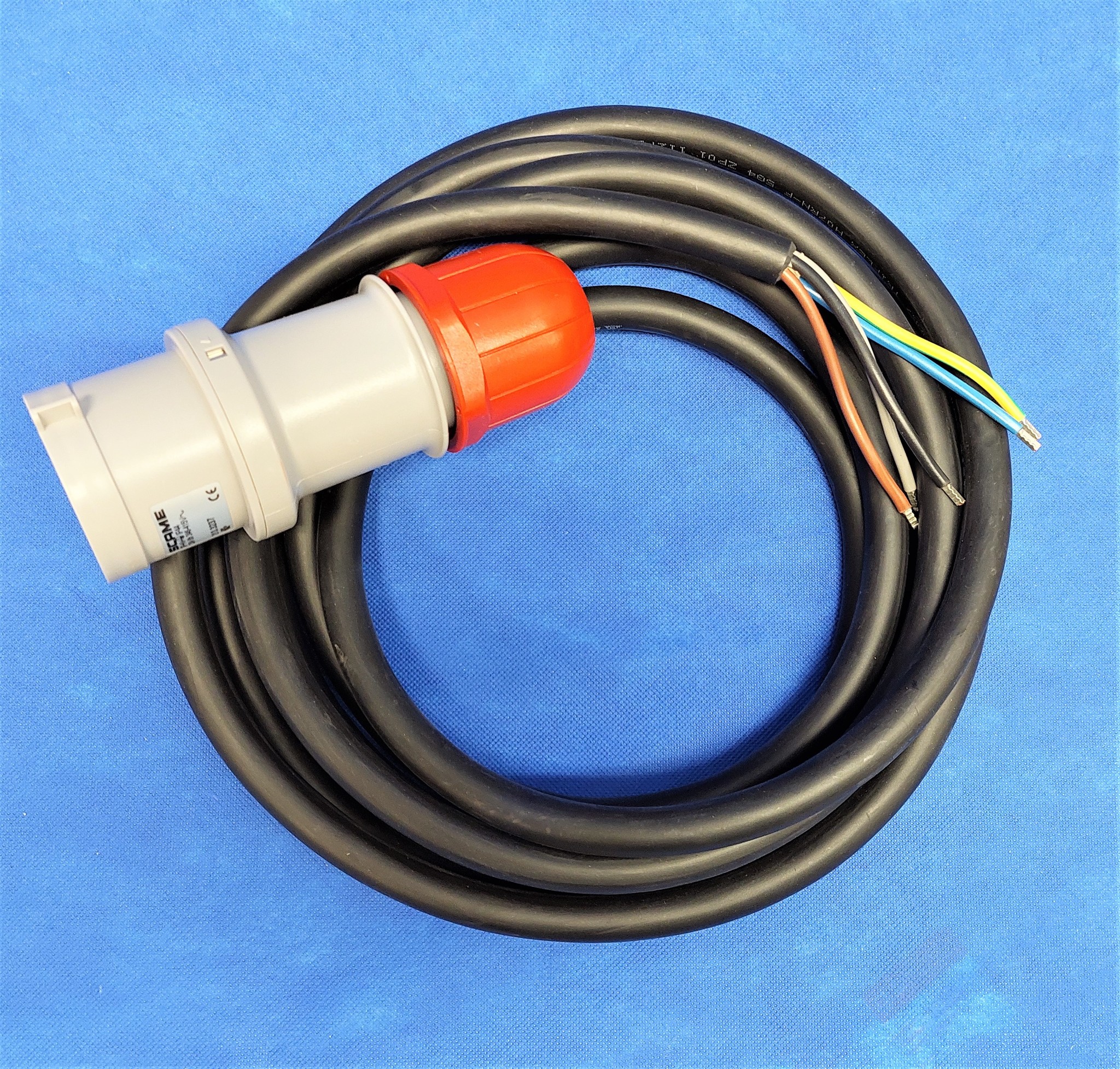 welzijn kapperszaak Doe alles met mijn kracht 5 meter neopreen H07RN-F 5G4 kabel 5m. + Scame Plug 5-Polig - 3P+N+E - 415  V - Cable-Engineer.nl