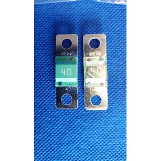 Cable-Engineer.com 40 Ampère MidiOTO schroefzekering met M5 gaten op 30mm - t/m 32Volt - Per 5 stuks