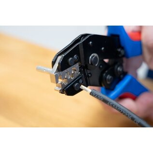 WEICON WEICON Multi-krimptang set met 3 verwisselbare profielen voor krimpen van kabelschoenen / adereindhulzen en MC4 - 10100515