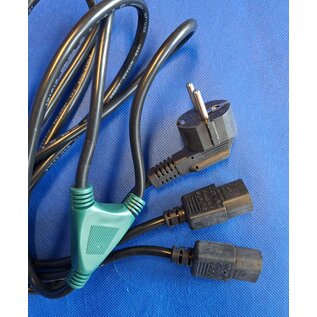 ACT ACT AK5055 230V Stroom Splitskabel CEE7/7 Male (Haaks)/2x C13 - 1,8 meter H05VV-F kabel