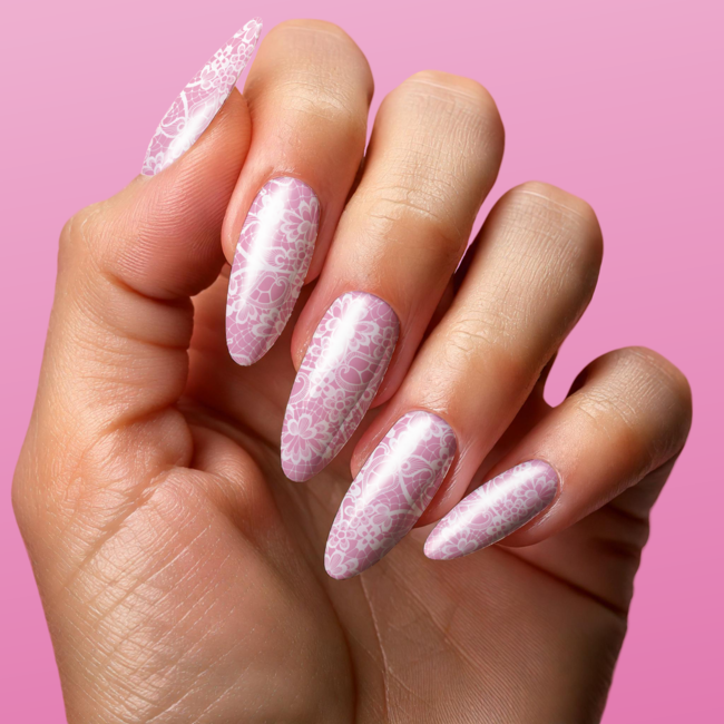 Twisties Heavenly Lace (White)