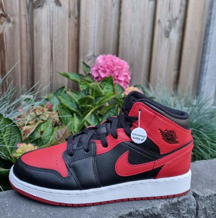 jordan 1 mid banned gs