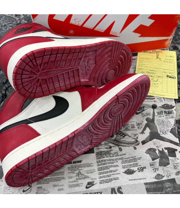 Nike Air Jordan 1 High OG Chicago Lost and Found