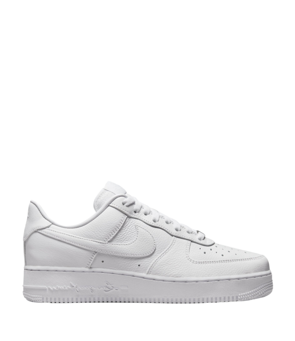 Nike Air Force 1 Low em Branco