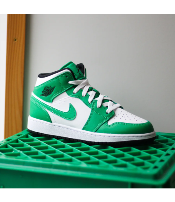 Nike Air Jordan 1 Mid GS 'Lucky Green' DQ8423-301 - SneakerMood