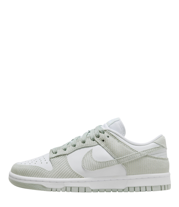 Nike Nike Dunk Low Grey Corduroy / FN7658-100 - SneakerMood