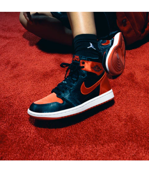 Nike Air Jordan 1 High Satin WMNS 'Bred'/ FD4810-061 - SneakerMood