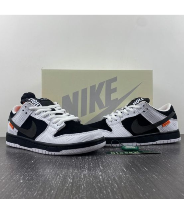 Nike Nike SB Dunk Low x TIGHTBOOTH/ FD2629-100 - SneakerMood