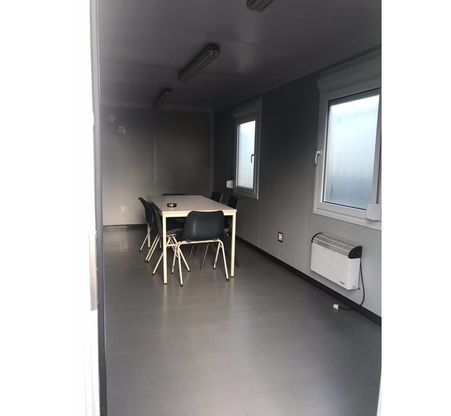 Bureaucontainer 20" incl. stoelen, tafel en verwarming