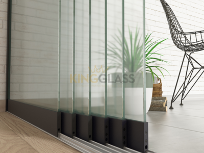 6-Rail Glazen Schuifwand Zwart tot 5300 mm breed (6x 900mm glas)
