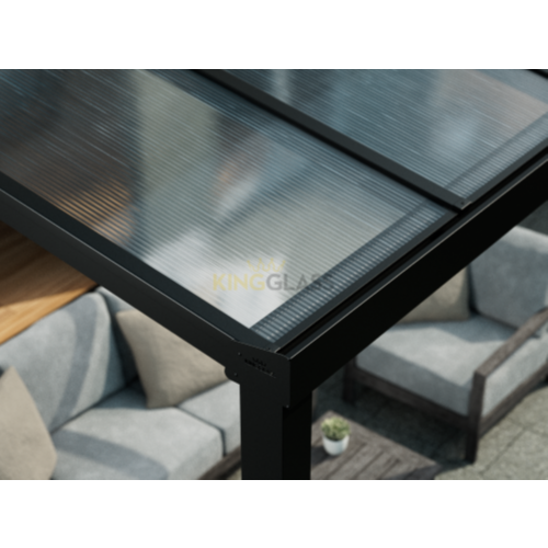 Veranda | Polycarbonaat | Zwart | 10.06 x 2.5 meter Veranda | Polycarbonaat | Zwart | 10.06 x 2.5 meter