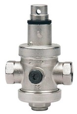 OptiClimate water pressure reducing valve with pressure gauge