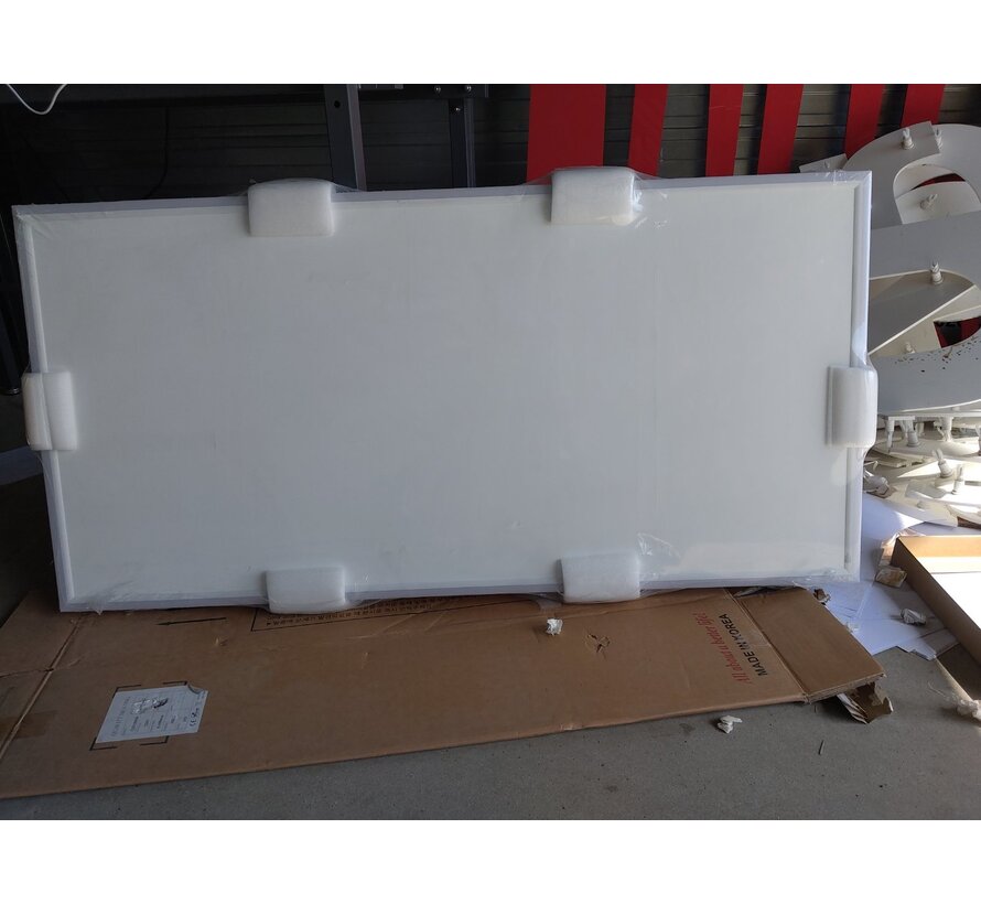 Tweedekans - QH-HL Serie infraroodpaneel met LED verlichting 63 x 128 cm - 840Watt - Default