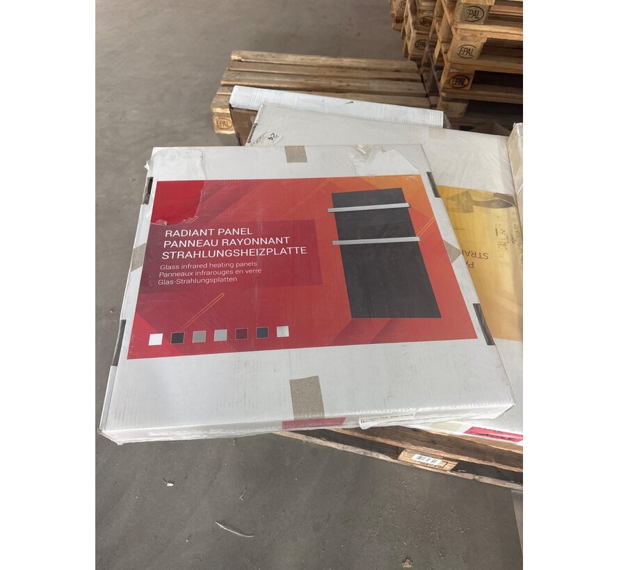 Tweedekans - Ecosun GS-Serie infraroodpanelen wit of zwart wand of plafond - Afmetingen: 60 x 60 cm 300Watt, Afwerking: Zwart glas, Towel Rail: Zonder towel rail en toebehoren (alleen het paneel)