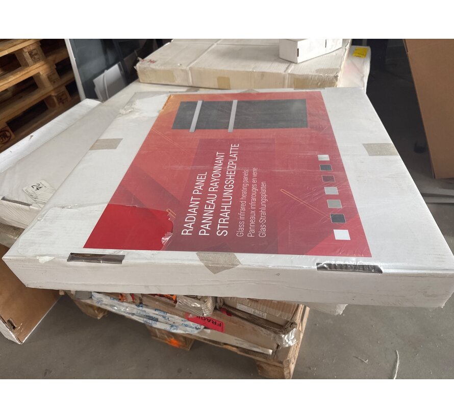 Tweedekans - Ecosun GS-Serie infraroodpanelen wit of zwart wand of plafond - Afmetingen: 60 x 60 cm 300Watt, Afwerking: Zwart glas, Towel Rail: Zonder towel rail en toebehoren (alleen het paneel)
